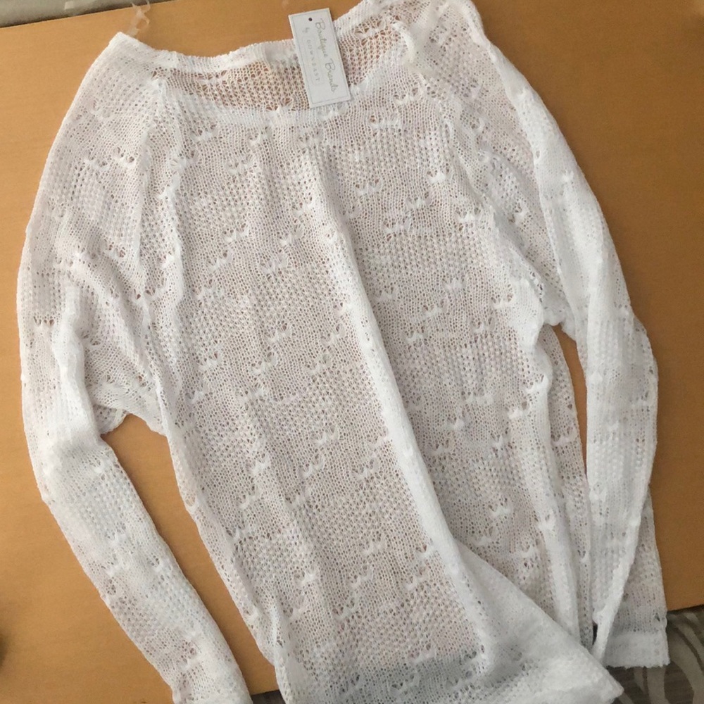 Beautiful white Top - Picture 5 of 6